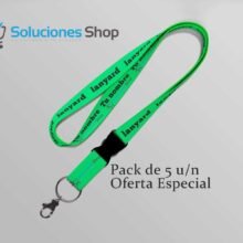 Lanyards Personalizados Para empresas y organizaciones Los lanyards personalizados para empresas y organizaciones son accesorios prácticos y versátiles que ofrecen una solución efectiva para identificar a los miembros de un equipo, promocionar marcas y fortalecer la imagen corporativa. Estos lanyards son diseñados y adaptados según las necesidades y preferencias de cada empresa, permitiendo una personalización completa. Fabricados con materiales de alta calidad,  algodón duradero, los lanyards garantizan una larga duración y resistencia al uso diario. Además, están disponibles en una amplia gama de colores y estilos, lo que brinda a las empresas la oportunidad de reflejar su identidad y estética visual de manera coherente. Con la opción de imprimir el logotipo, nombre de la empresa o mensaje promocional en los lanyards, se crea una poderosa herramienta de marketing que se destaca y atrae la atención en cualquier evento, conferencia o feria comercial. Los participantes y asistentes lucen los lanyards personalizados con orgullo, convirtiéndose en portavoces de la marca y generando una mayor visibilidad. Además de su valor promocional, los lanyards personalizados son prácticos y funcionales. Se pueden utilizar para llevar tarjetas de identificación, pases de acceso, llaves o dispositivos electrónicos pequeños, manteniéndolos siempre a mano y evitando extravíos. Estos lanyards están diseñados ergonómicamente, proporcionando comodidad durante todo el día sin causar molestias. Son ajustables y cuentan con cierres de seguridad que permiten un uso fácil y seguro. En resumen, los lanyards personalizados para empresas y organizaciones son accesorios altamente personalizables que brindan identificación, promoción y practicidad. Con su diseño atractivo, materiales duraderos y capacidad de representar la marca de manera efectiva, se convierten en una opción ideal para empresas y organizaciones que desean destacar y fortalecer su presencia en cualquier entorno corporativo.