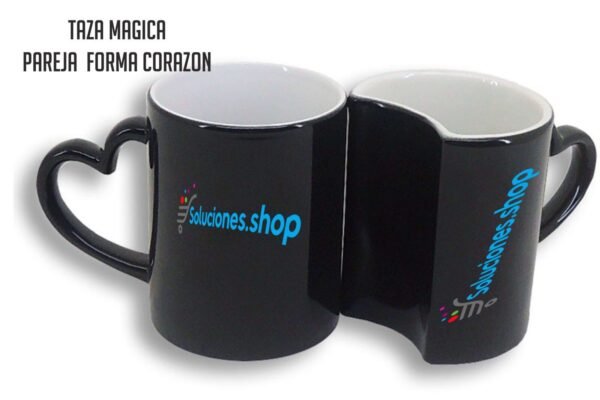 Set de 2 tazas mágicas negras con asa corazón personalizable