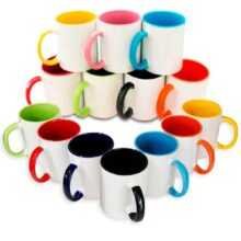 Tazas con fondo de color personalizadas al gusto.