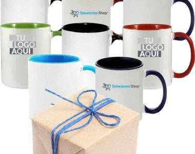 Taza con fondo de color sublimada de 15oz diseño impreso a tu gusto