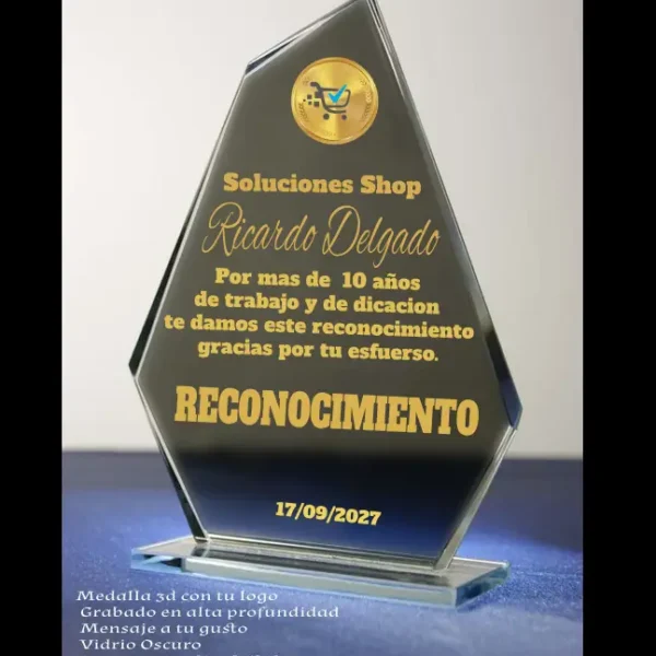 Trofeo de Cristal Oscuro o Trasparente de Alta Calidad