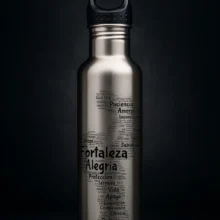 Botella de Aluminio con Palabras que Definen a Mamá – 750ml con Pajilla y Agarradera