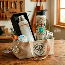 Kit de aventura personalizado para el dia del padre con botella tematica termo llavero de herramientas con foto y bolsa de tela
